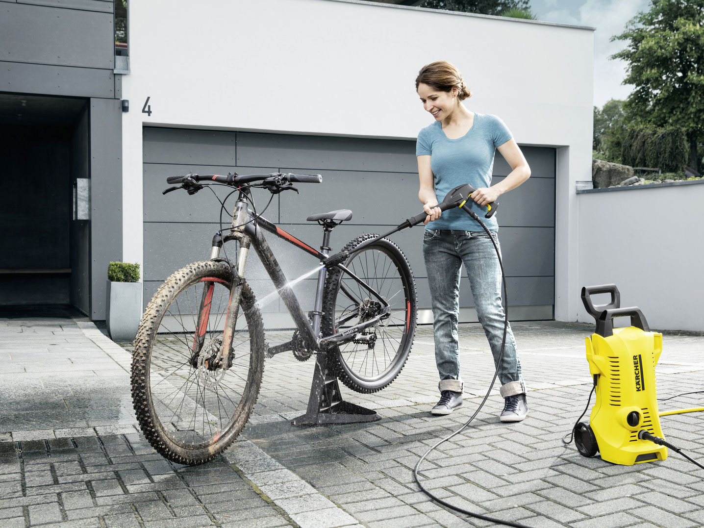 Máy phun rửa áp lực cao Karcher K 2 Power Control 91.673-600.0 (9.653-441.0)