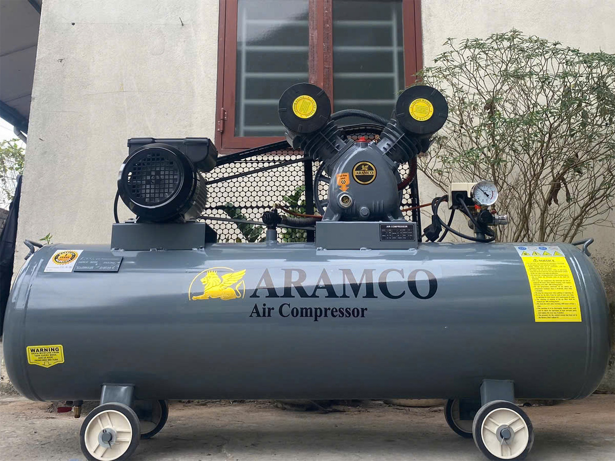 Máy nén khí Aramco V-0.25/8 (3HP, 120 lít)