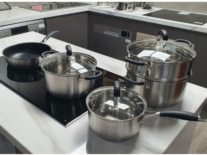 Bộ nồi chảo 8 món inox 304 Tomate TOM 0708