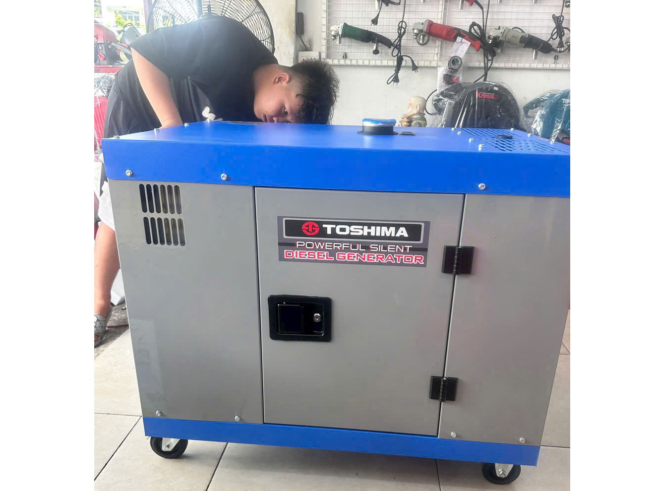 Máy phát điện chạy dầu Toshima T9500ES (8KW)