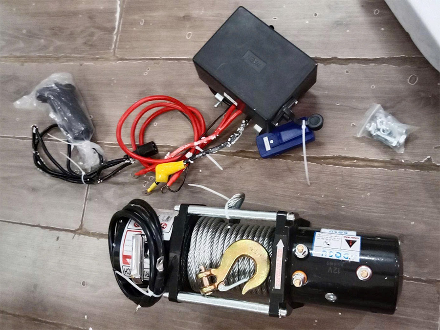 Tời ắc quy Dosu ATV6000LBS