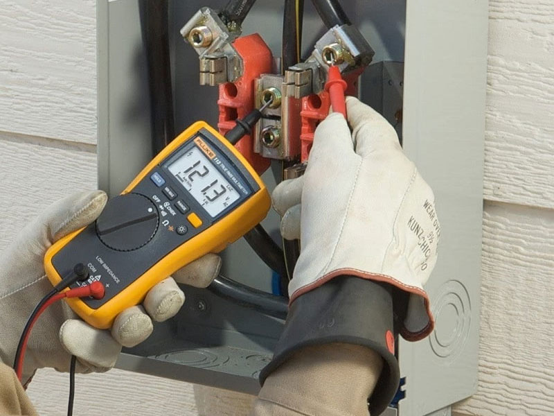 Đồng hồ vạn năng Fluke 113