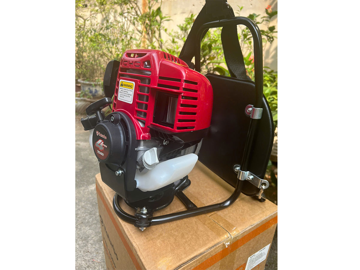 Máy cắt cỏ đeo lưng Yaturbo 4 thì YTB-GX35BP