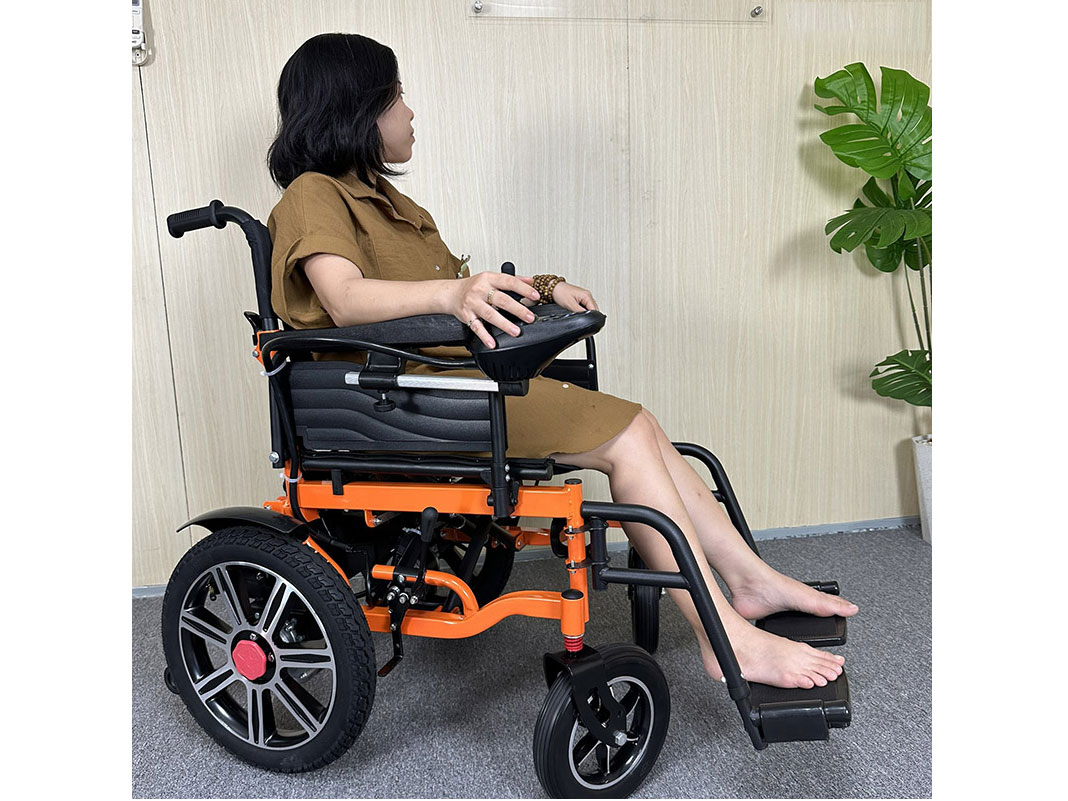 Xe lăn điện cho người khuyết tật gấp gọn Nikita XLD-1650