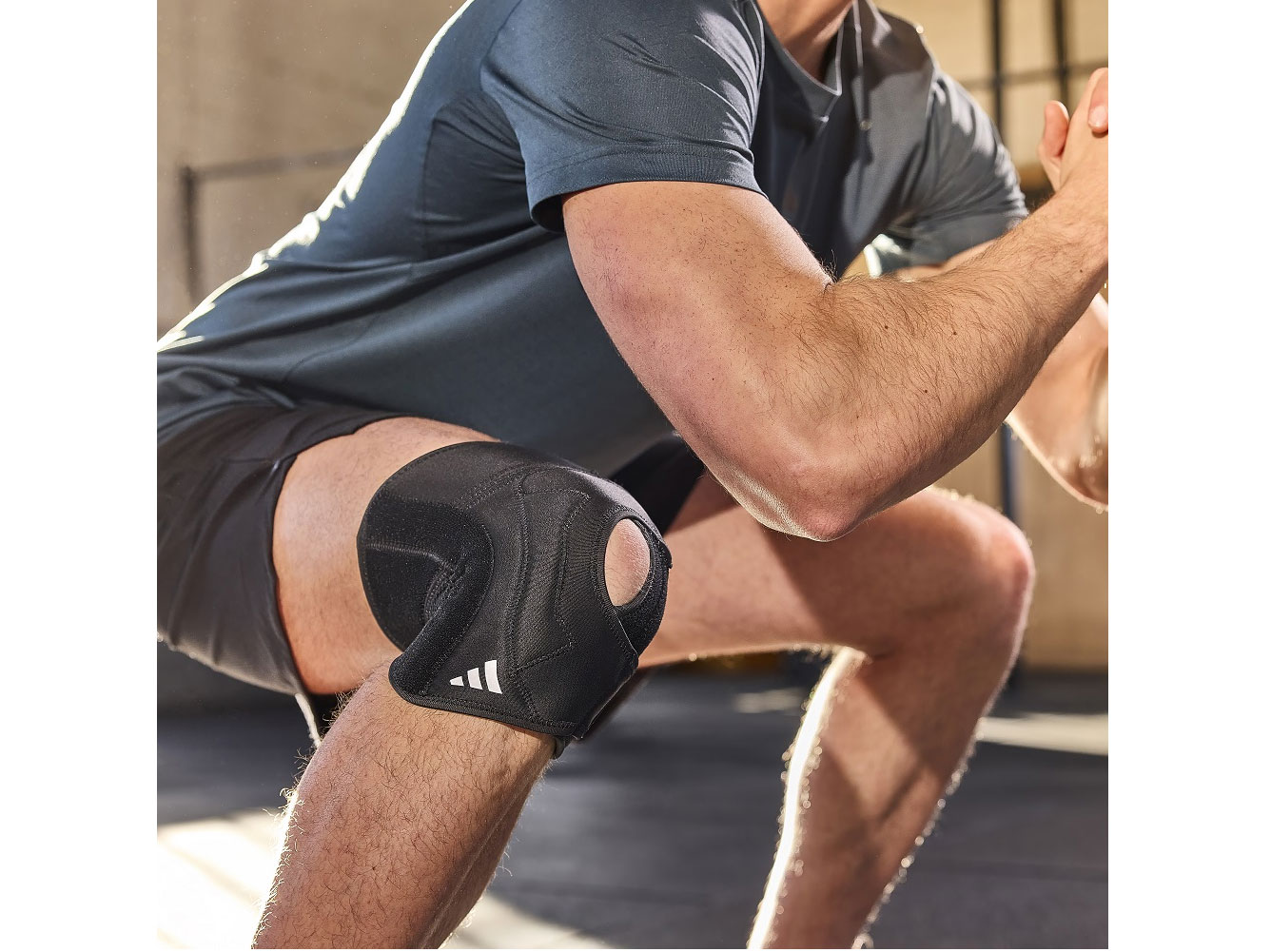 Băng đầu gối Adidas Size M ADSU-15002