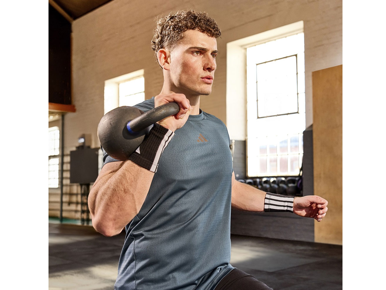 Bảo vệ cổ tay Adidas ADST-13403BK