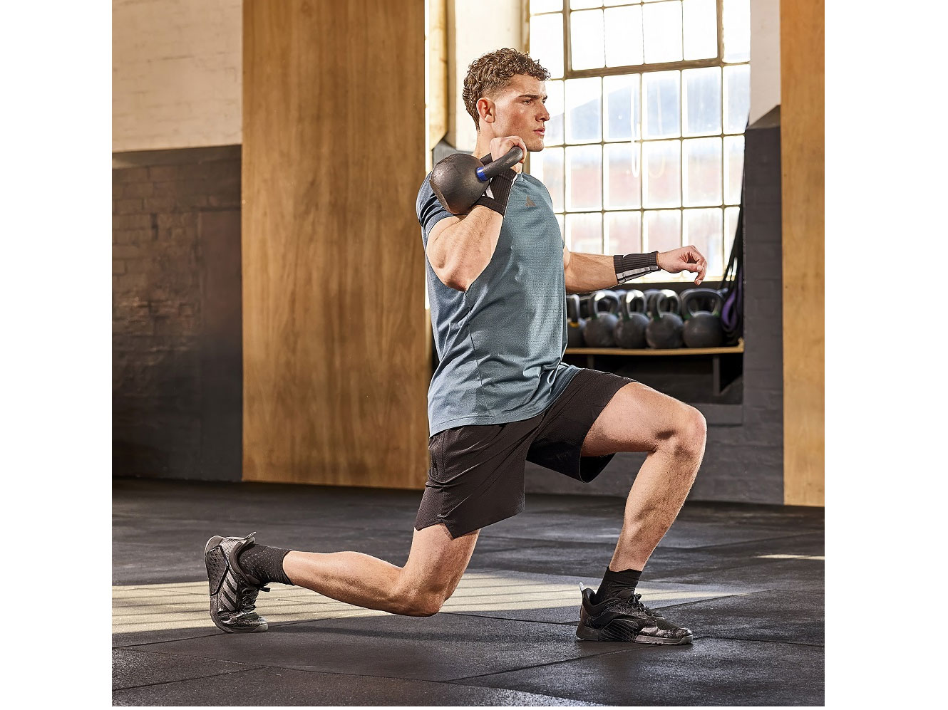 Bảo vệ cổ tay Adidas ADST-13403BK