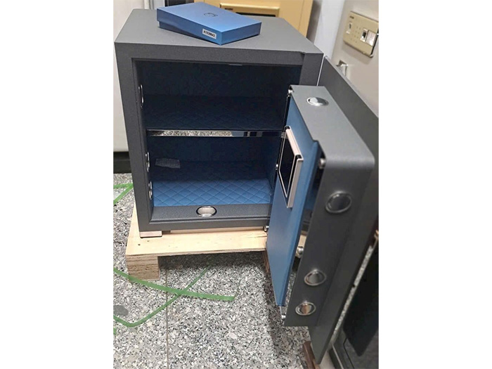 Két sắt Philips SBX202