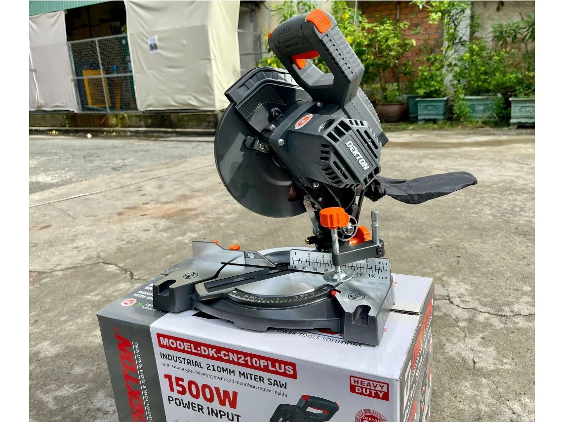 Máy cắt nhôm Dekton DK-CN210PLUS - 210mm