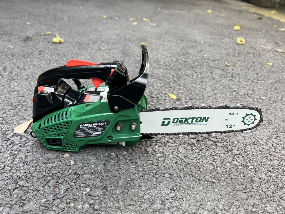 Máy cưa xích 2 thì Dekton DK-CX12