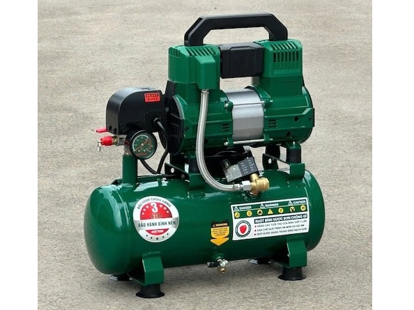 Máy nén khí không dầu Dekton DK-AC2908XPRO (8 lít - 1.1HP)