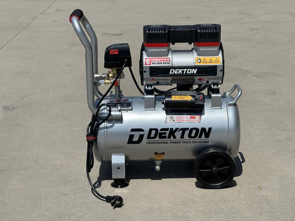 Máy nén khí không dầu Dekton DK-AC3930PROMAX (30 lít, 2HP, bình hợp kim nhôm)