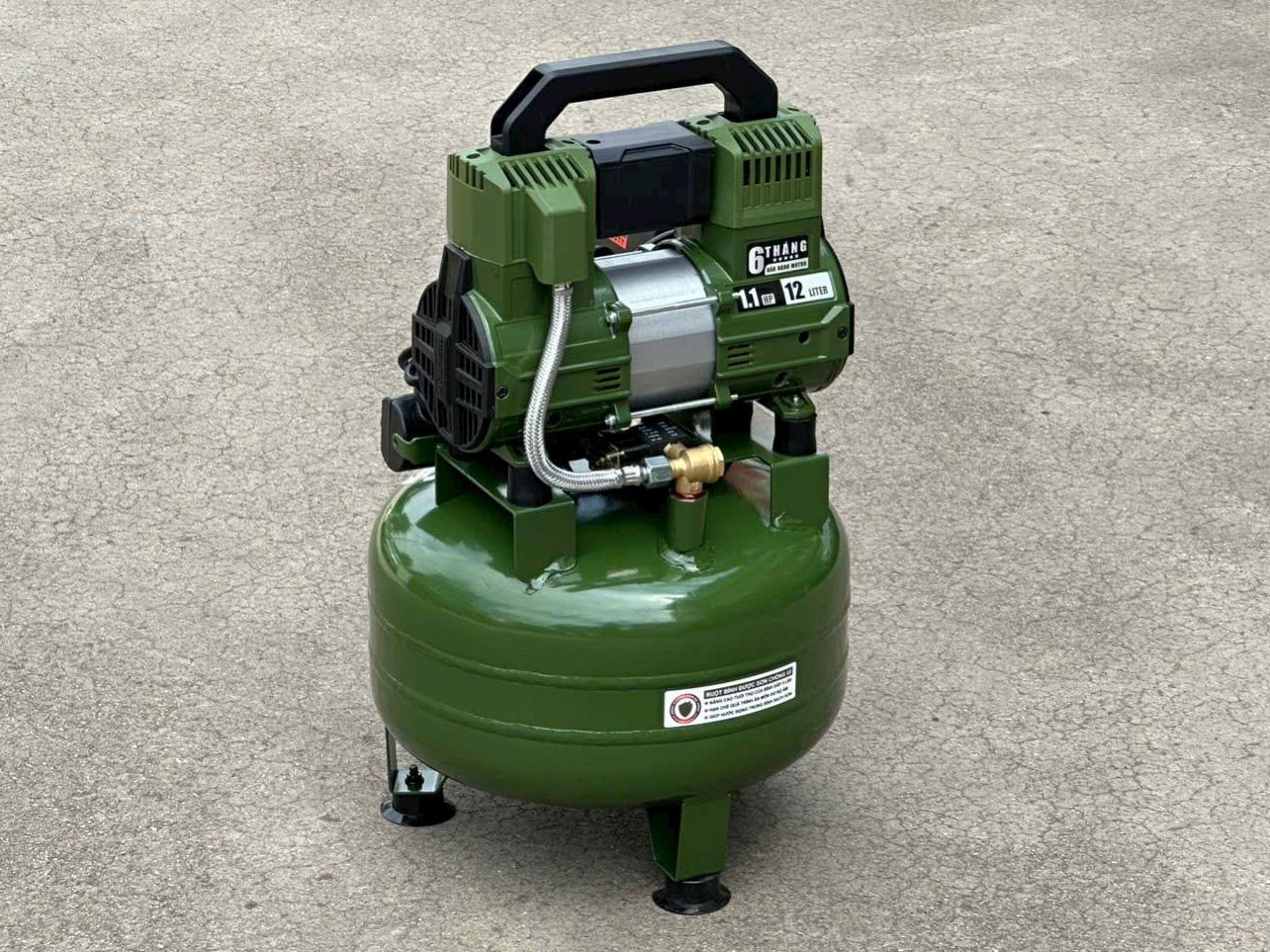 Máy nén khí không dầu Dekton DK-AC2912XPRO (12 lít, 1.1HP)