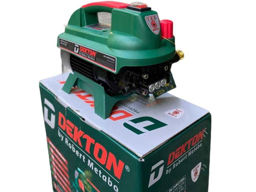 Máy rửa xe chỉnh áp Dekton DK-CWR2200A