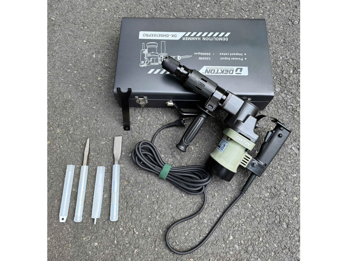 Máy đục bê tông Dekton DK-DH0810XPRO (17mm - 1.250W)