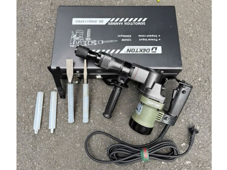 Máy đục bê tông Dekton DK-DH0811XPro (17mm - 1.250W)