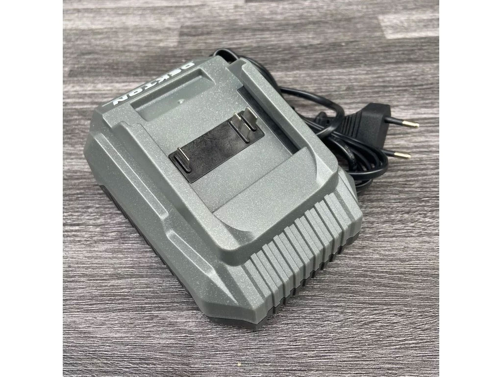 Sạc pin Dekton M21-S25Pro (21V - 2.5A)