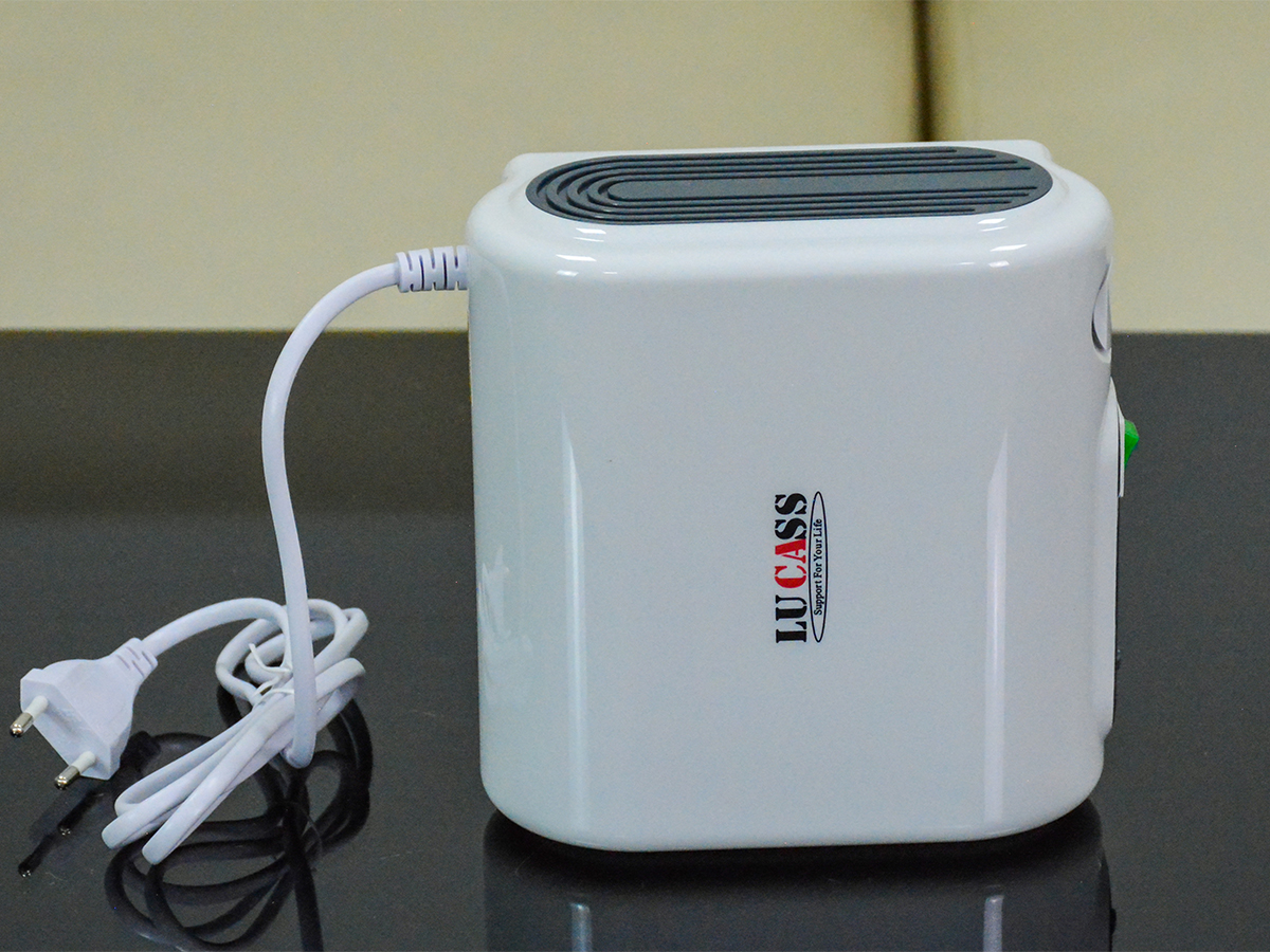 Máy xông khí dung Lucass AXD-313 (LC-33)