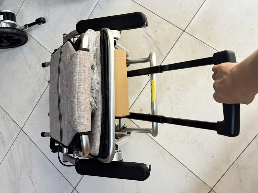 Xe lăn điện cao cấp Tama 6000F