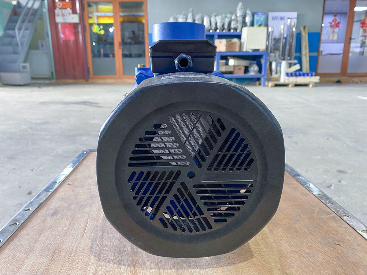 Máy bơm lưu lượng Adelino AC220B3 (2.2KW - 3HP)
