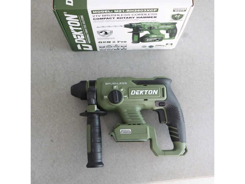 Máy khoan bê tông dùng pin 21V Dekton M21-RH2603XCP (Chưa pin và sạc)