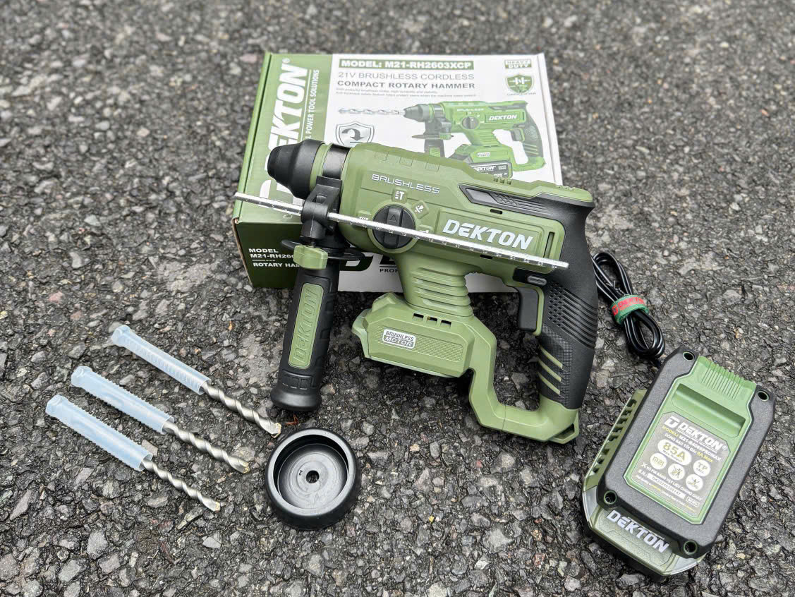 Máy khoan bê tông dùng pin 21V Dekton M21-RH2603XCP (Chưa pin và sạc)