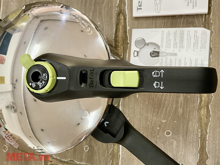 Nồi áp suất inox Tefal P2580702 (6 lít, kèm khay hấp)