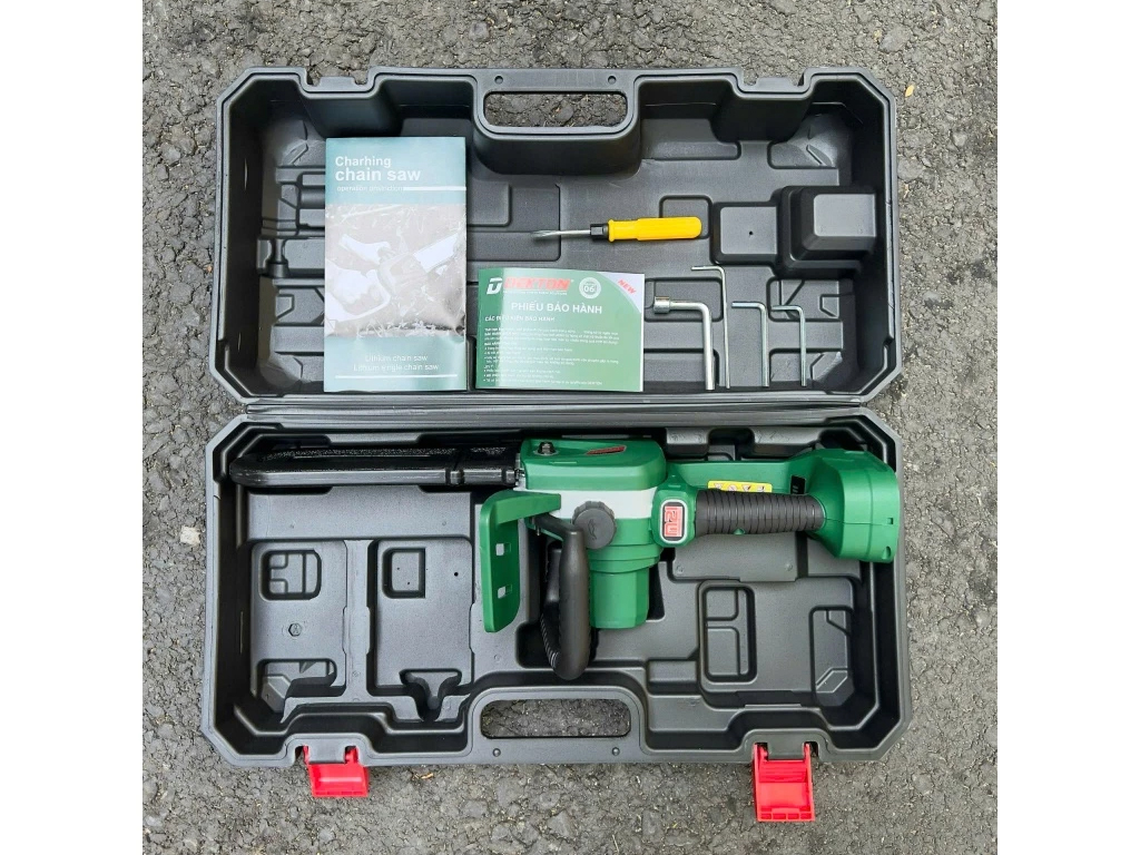 Máy cưa xích dùng pin Dekton M21-CS08BL (Chưa pin và sạc)