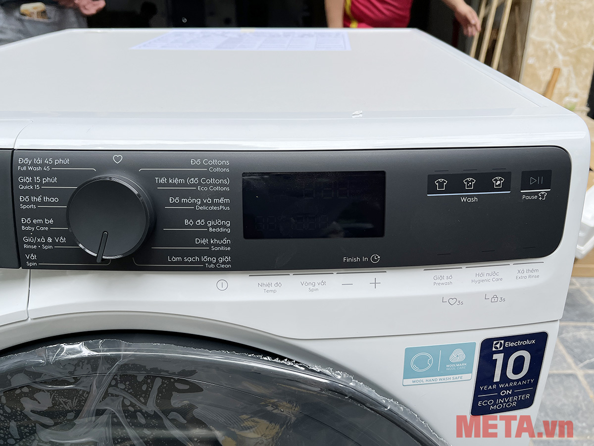 Máy giặt Electrolux UltimateCare 500 Inverter 13kg EWF1343P5WC