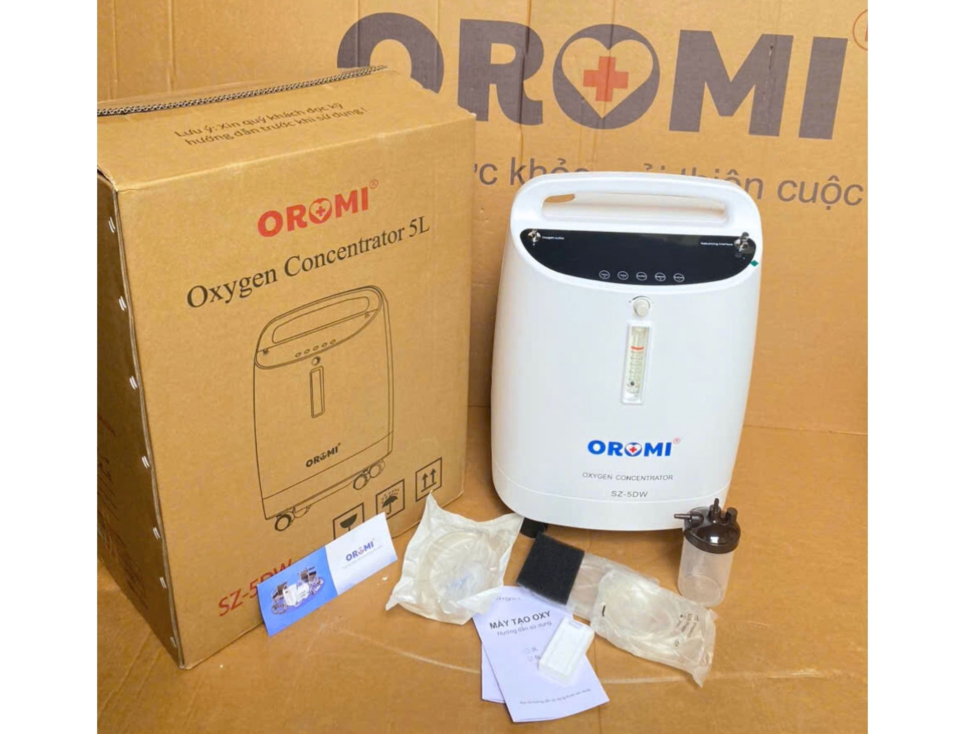 Máy tạo oxy tích hợp xông khí dung Oromi SZ-5DW (5 lít/phút)