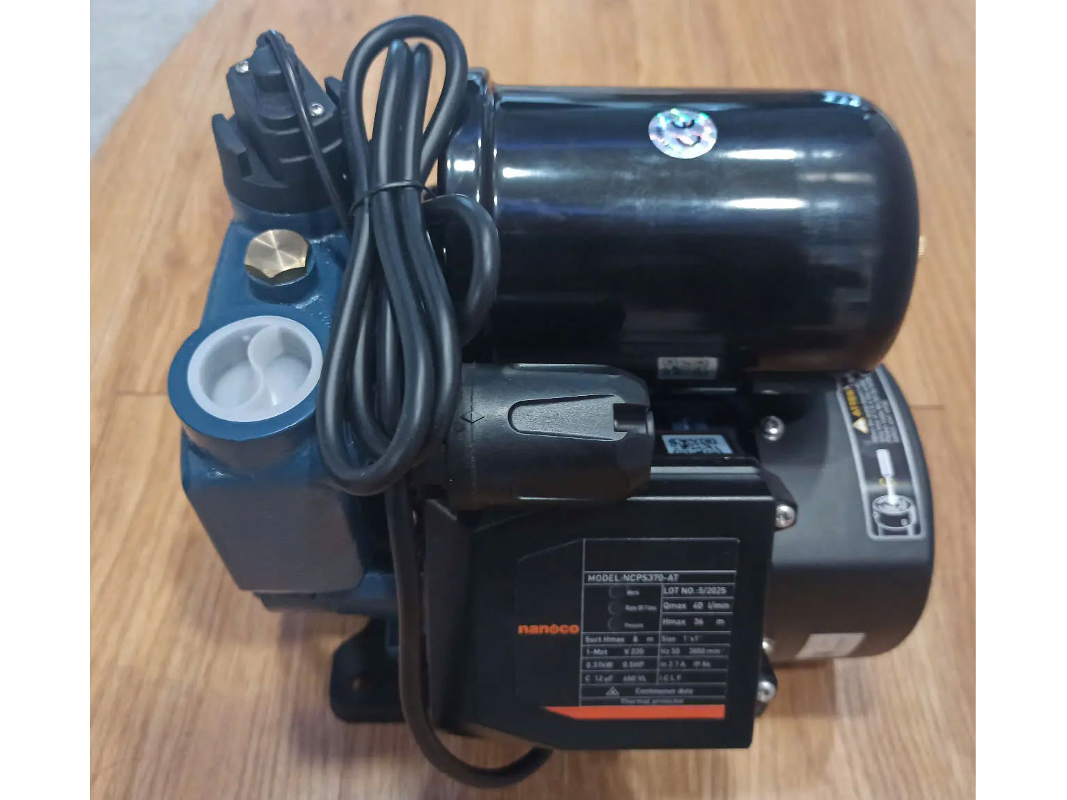 Máy bơm nước tăng áp tự động công tắc điện tử NCPS550-AT