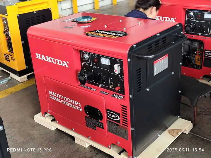 Máy phát điện chạy dầu 7KW Hakuda HKD7000P1