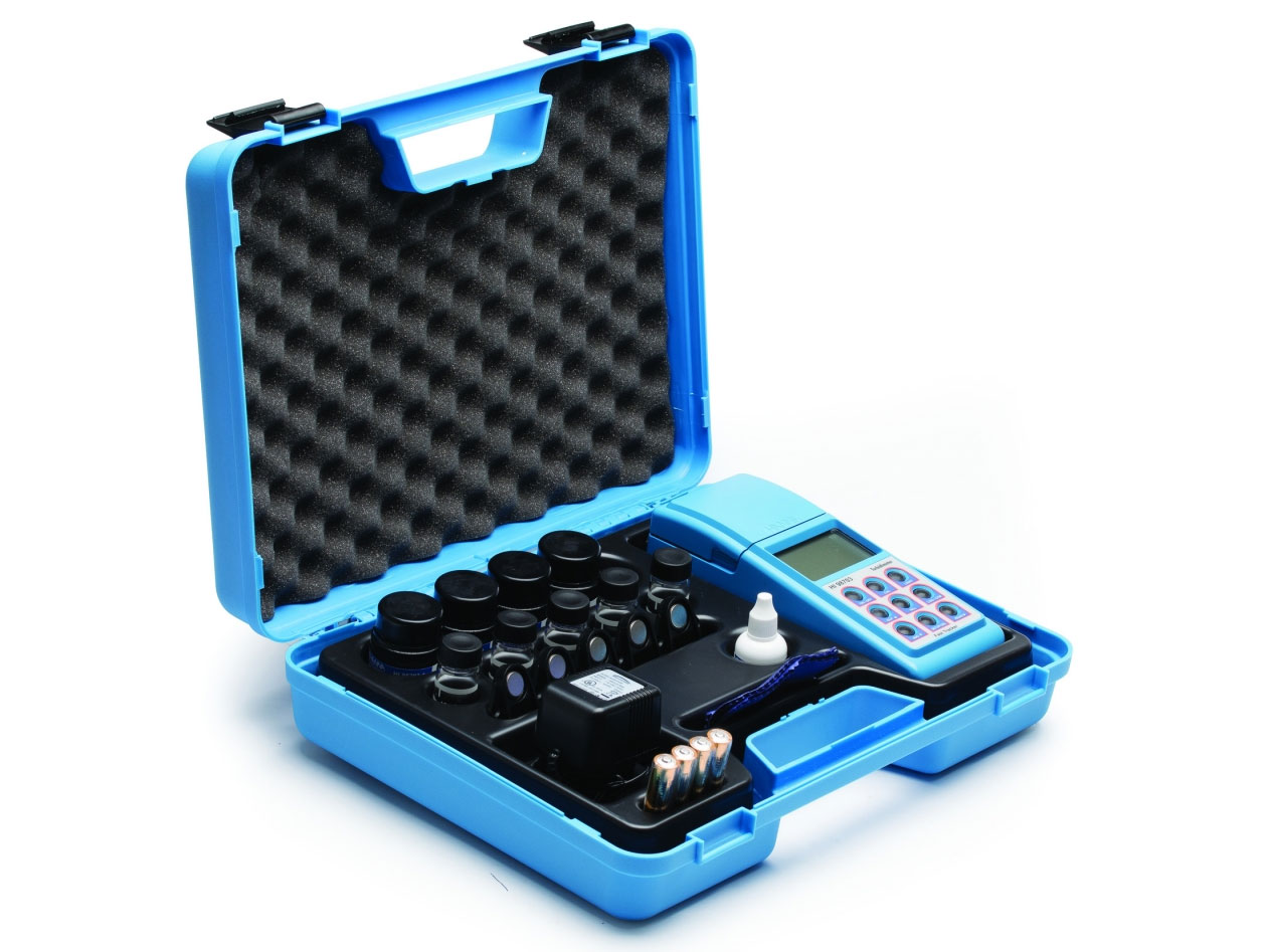 Máy đo độ đục cầm tay theo tiêu chuẩn EPA Hanna HI98703-02