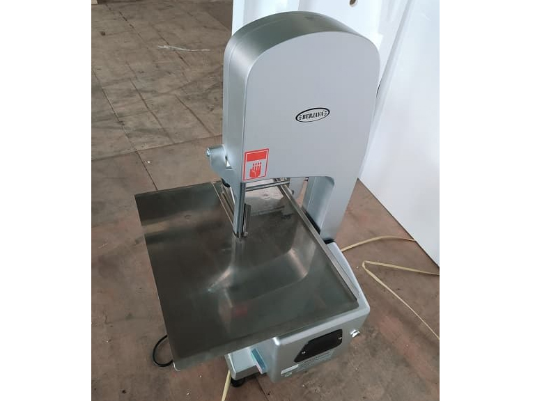 Máy cưa xương Berjaya BJY-BSM650