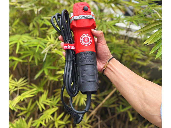 Máy mài góc Makute AG126-N (850W, 100mm)