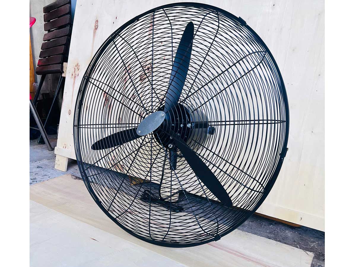 Quạt công nghiệp treo tường Sumika SW650