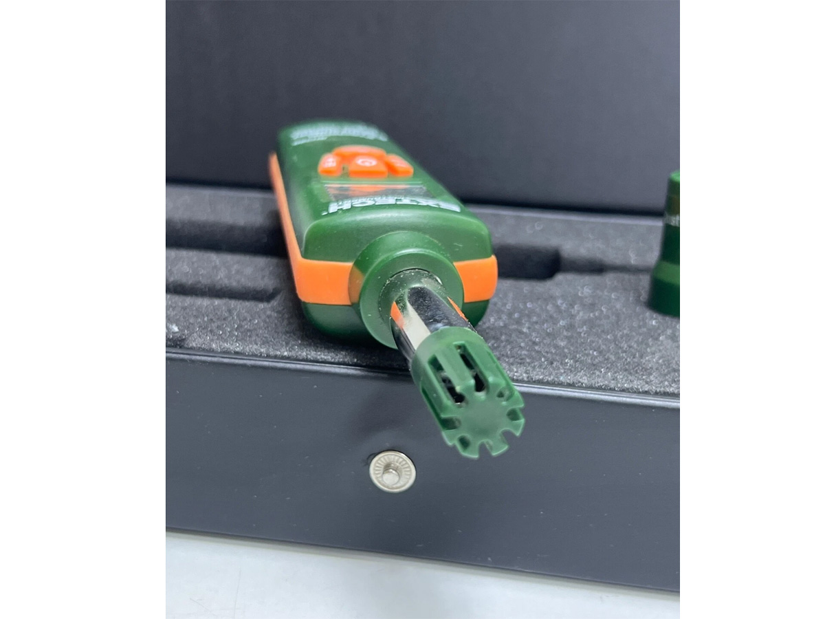 Máy đo độ ẩm không khí chính xác Extech RH390