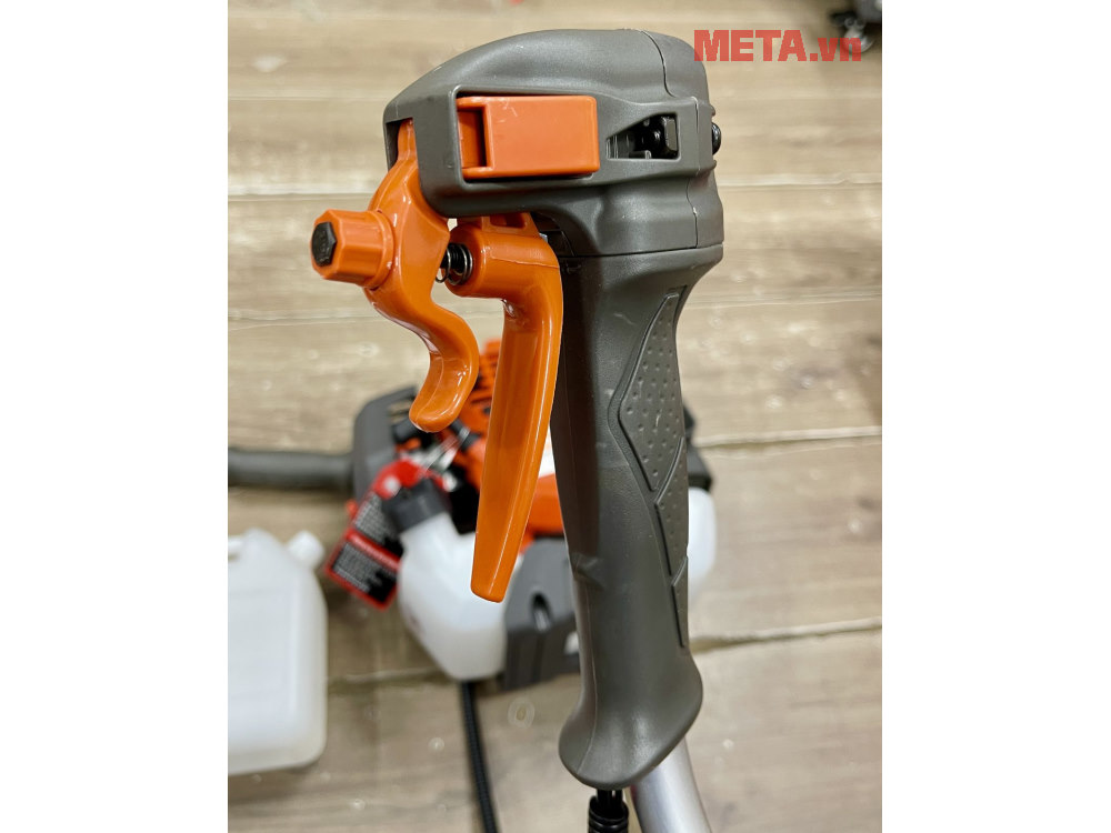 Máy cắt cỏ 2 thì Oshima 543