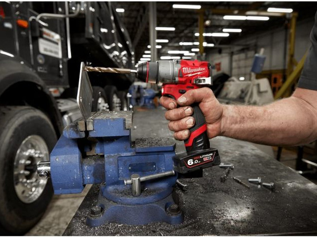 Máy khoan động lực dùng pin 12V Milwaukee M12 FPD2-0X (Chưa pin, sạc)