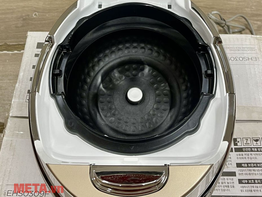 Nồi cơm điện tử Cuckoo CRP-EHS0309F/WHGOVNCV