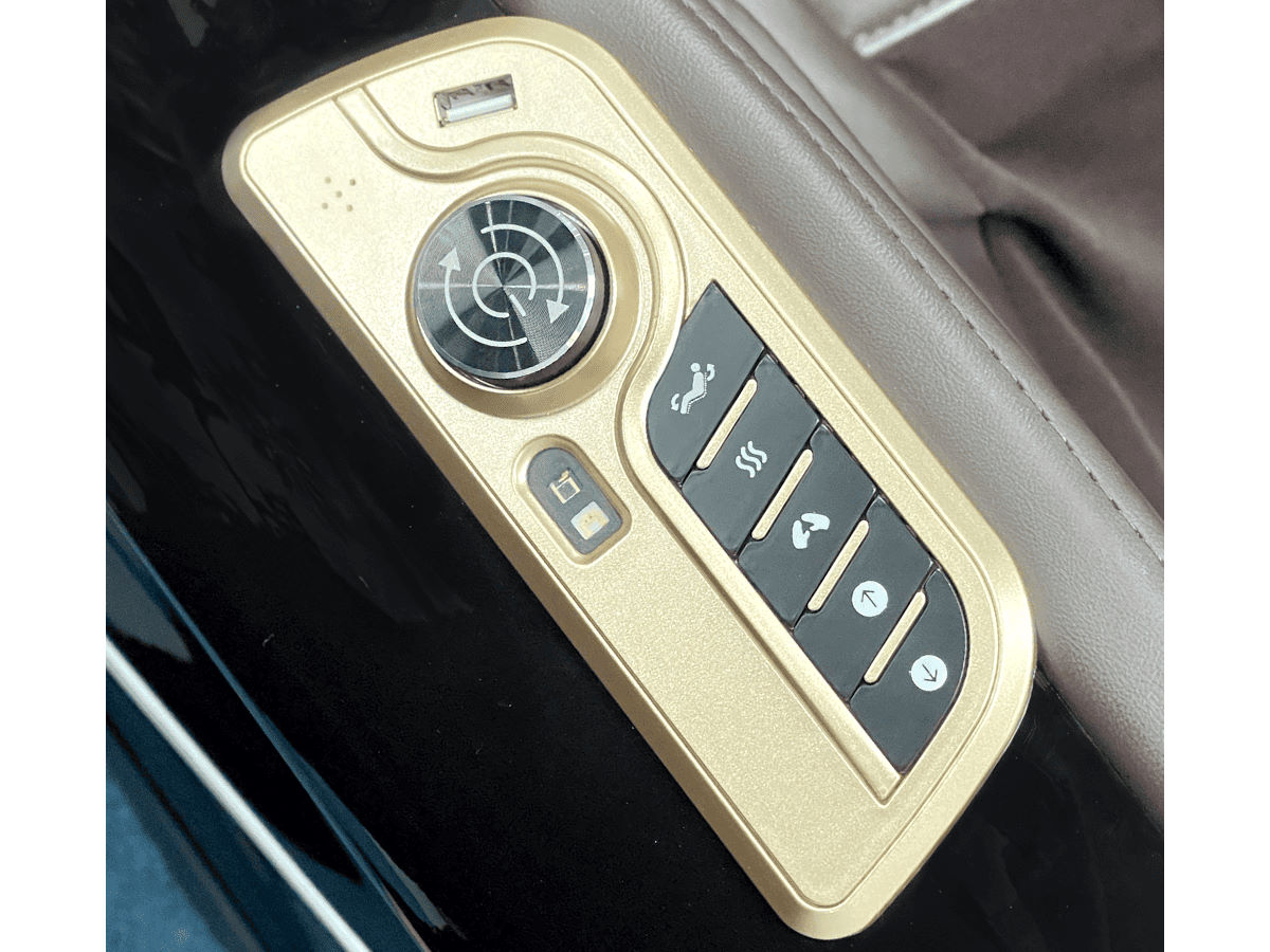 Ghế massage Queen Crown QL008 Luxury