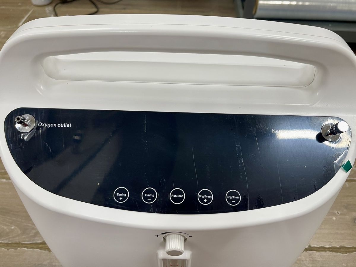 Máy tạo oxy tích hợp xông khí dung Oromi SZ-5DW (5 lít/phút)