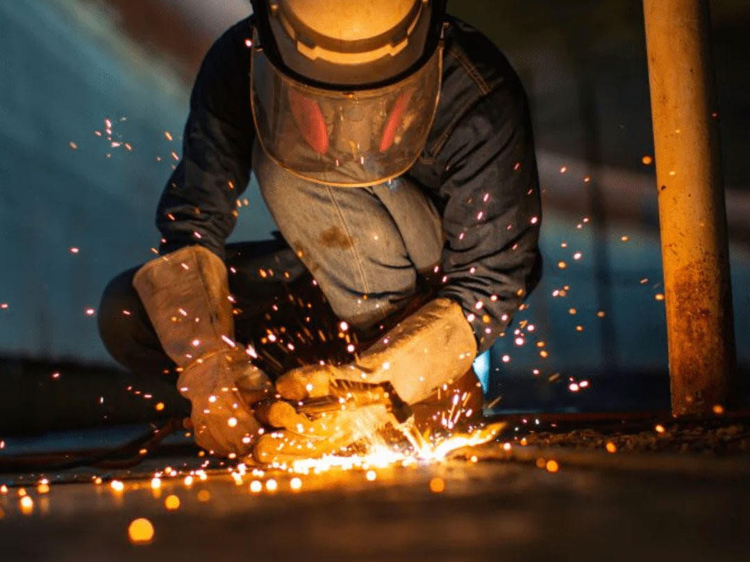 Máy hàn điện tử Mig 130A Wadfow WWFC1301