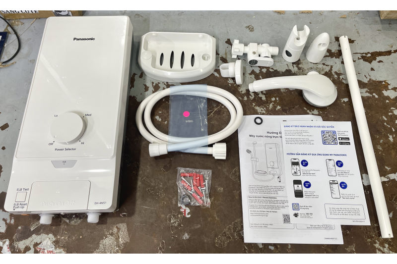 Máy nước nóng trực tiếp không bơm trợ lực Panasonic DH-4MS1VW - 4.500W