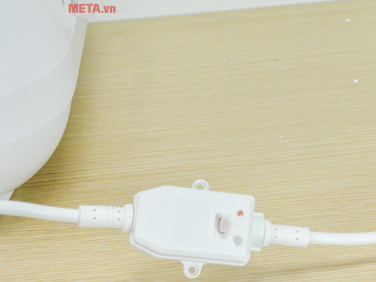 Bình tắm nóng lạnh Roler RWH-8116 15 lít (Kiểu vuông)