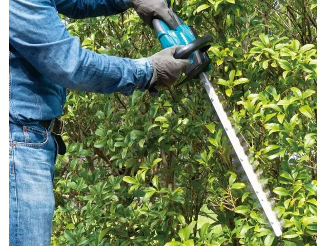 Máy tỉa hàng rào dùng pin 18V Makita DUH606Z (Chưa pin và sạc)