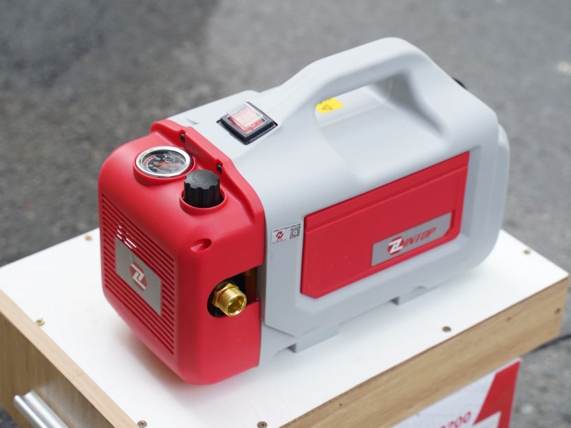 Máy xịt rửa áp lực Lintop LTW-2700 - 2.700W