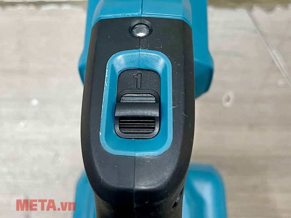 Máy xịt rửa áp lực dùng pin 18V Makita DHW180Z01 (Chưa pin và sạc)