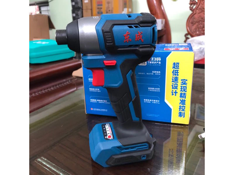Máy vặn vít 20V Dongcheng DCPL165 (1 pin 2AH, sạc)