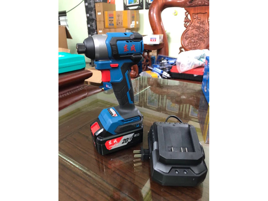 Máy vặn vít 20V Dongcheng DCPL165 (1 pin 2AH, sạc)